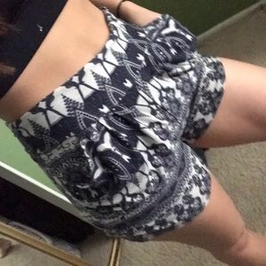 Adorable BOHO shorts, very comfortable!!